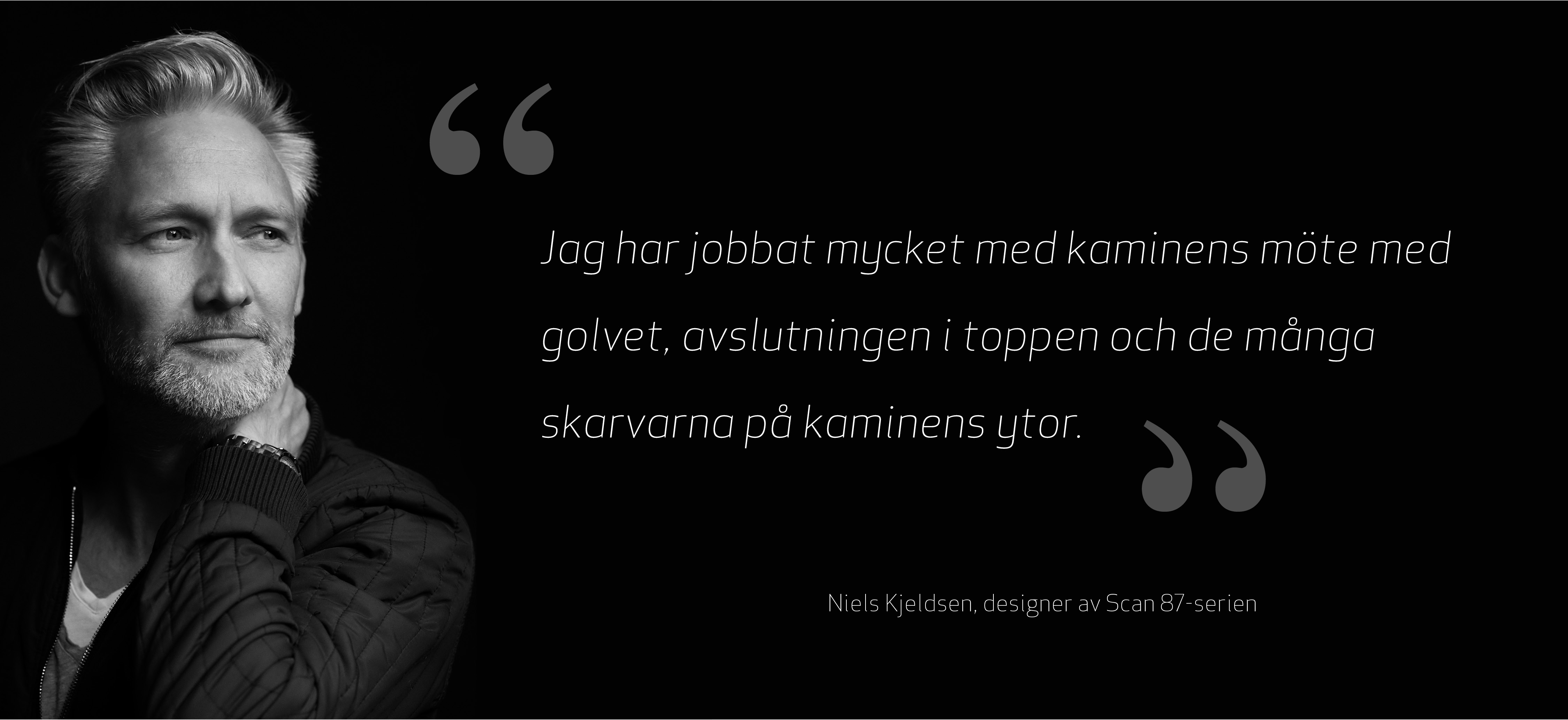 Svartvit bild av mann med handen bakom nacken med effektljus på ansiktet