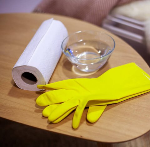 Städutrustning för att få bort sot från glaset